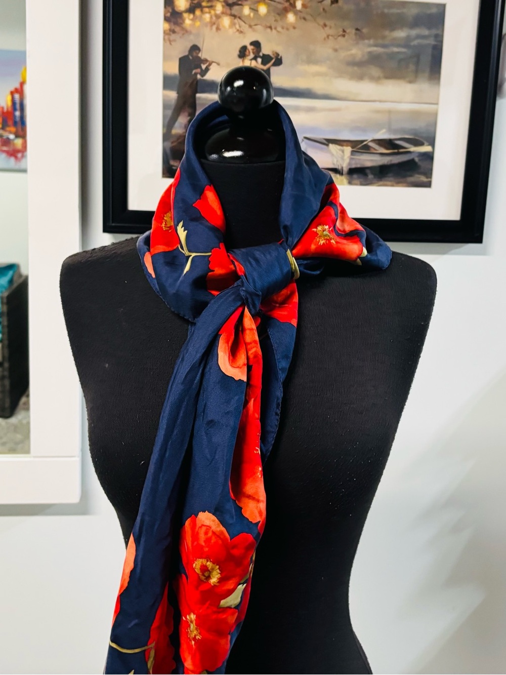 ❤️Vintage Oscar de la Renta Poppy Silk Scarf - Picture 2 of 7
